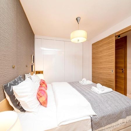Golden Apartment With Air Condition By Your Freedom Warsaw Exterior photo