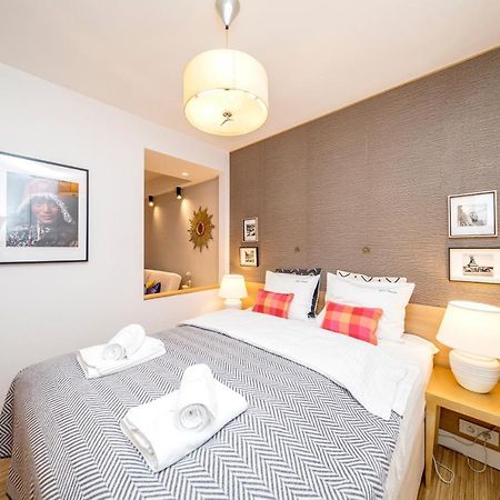 Golden Apartment With Air Condition By Your Freedom Warsaw Exterior photo